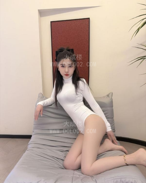 郑州大长腿青青子衿