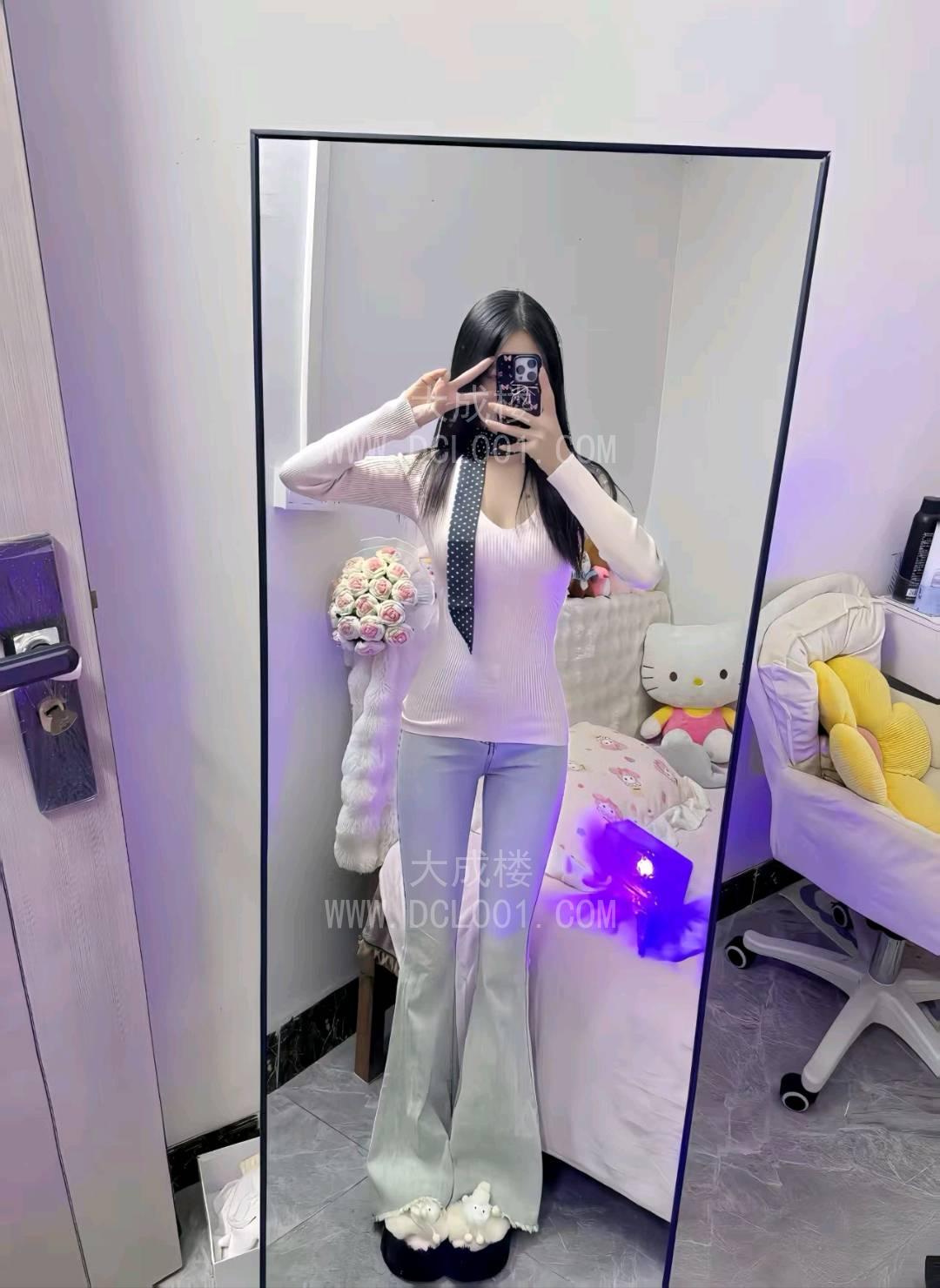 江宁新人挺嫩的妹子