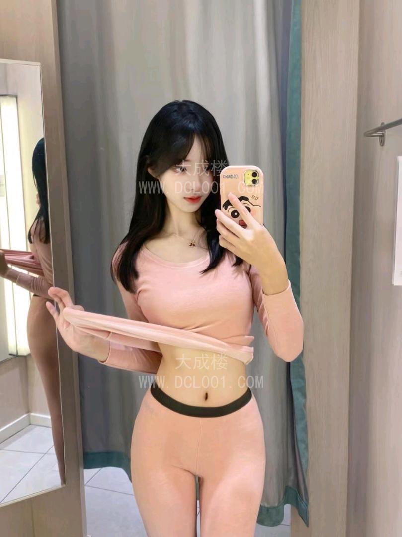 南京妩媚川女郎很会夹