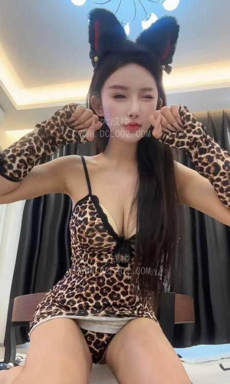 朝阳颜值大胸妹子