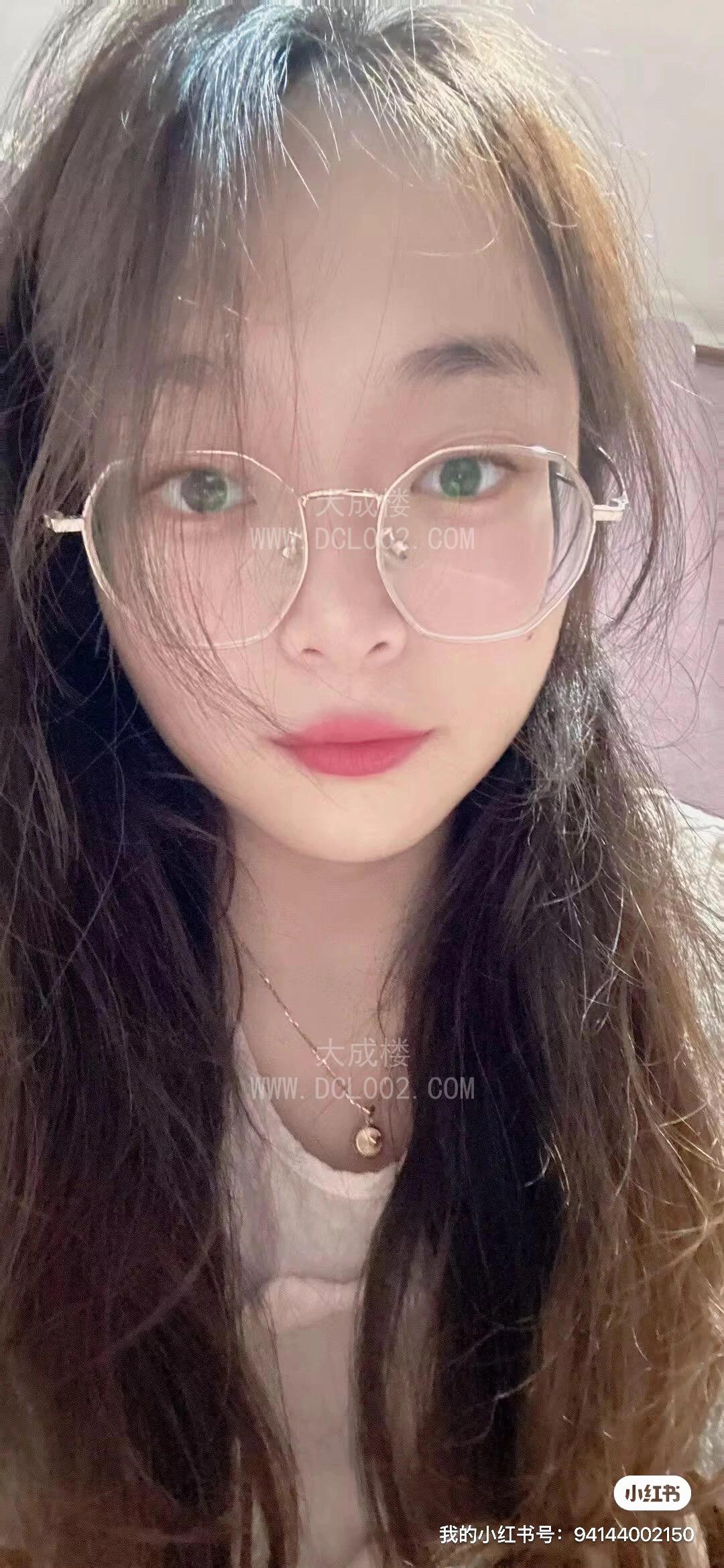 浦东反差妹果果