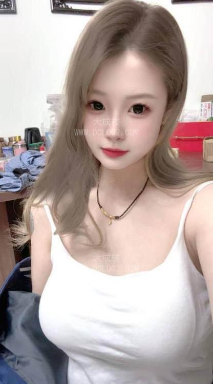 常熟肤白颜值小女友