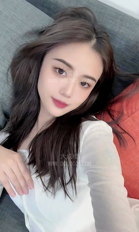 南昌肤白貌美软妹子