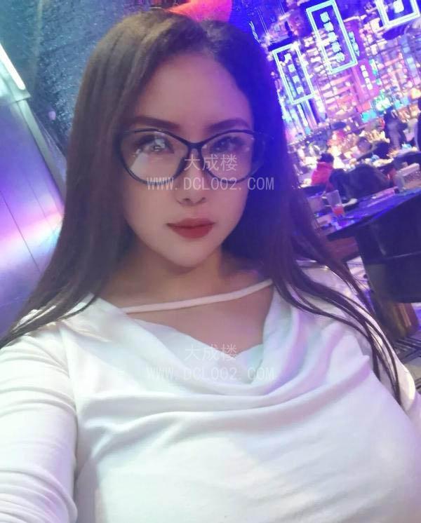 成都菊乐路大奶莹莹