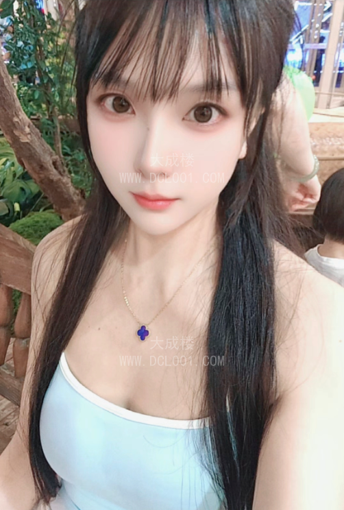 上海三点粉青青