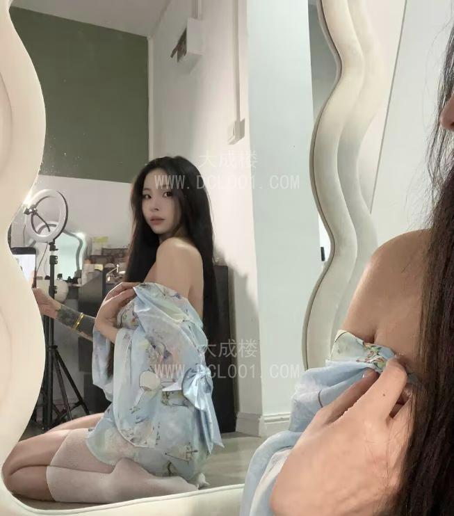 普陀风骚制服屁桃