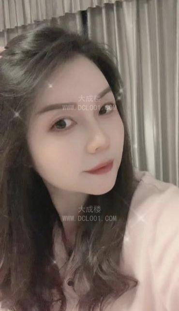 青秀居家大胸玫瑰杏子