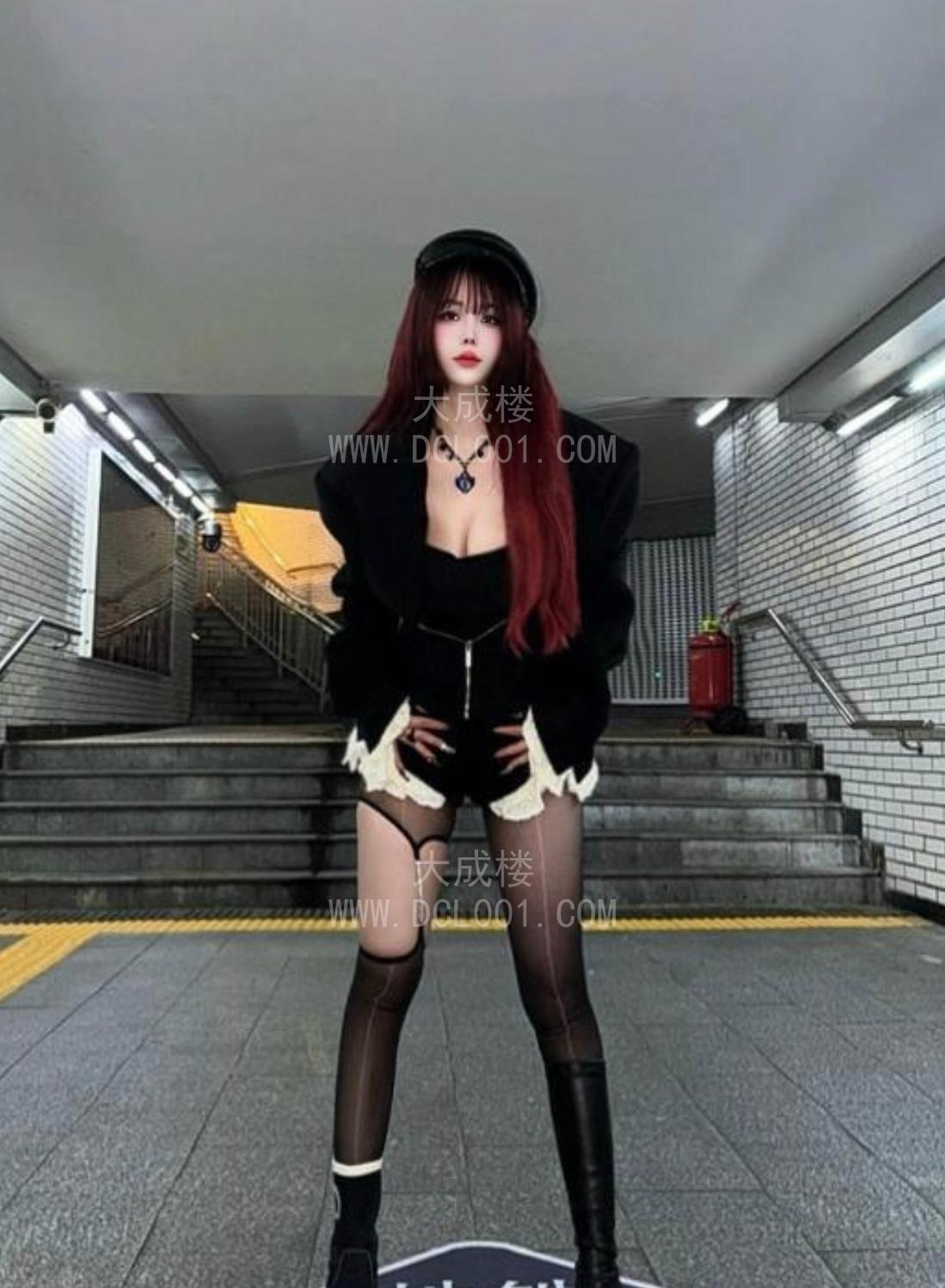 杭州黑丝肥臀风骚馨菲