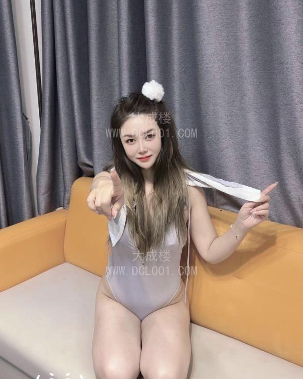 美乳骚妇瑶妹儿