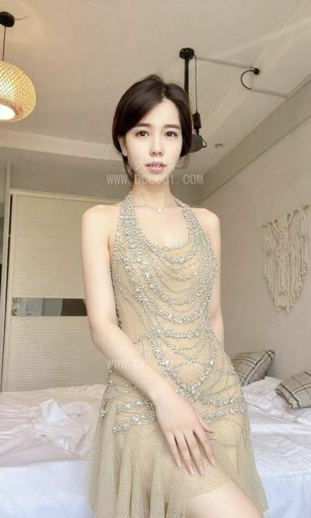 钟楼精致颜值老师