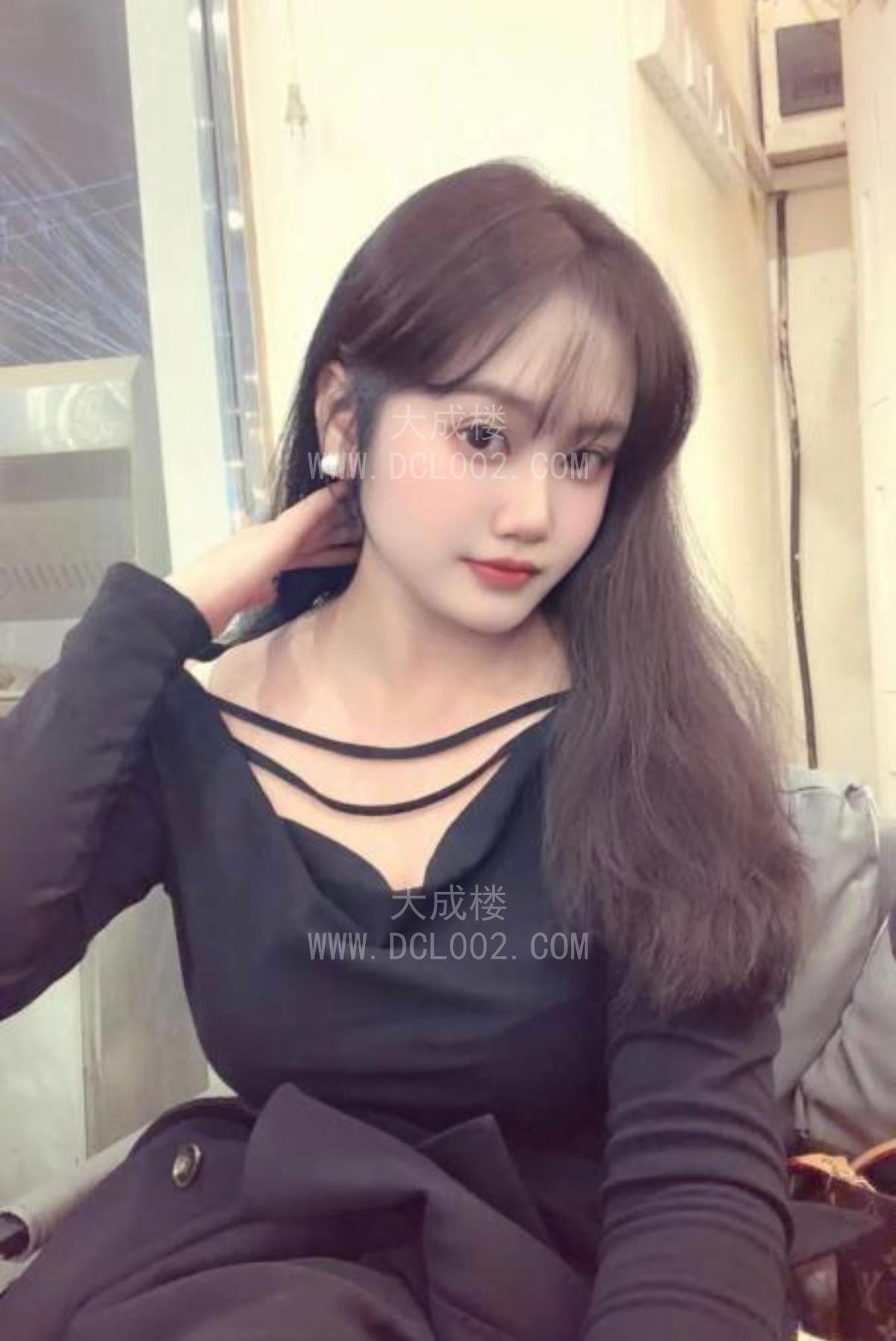 南山性感大胸啵啵妹