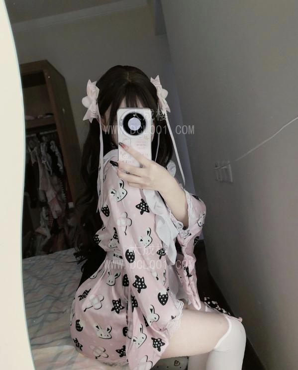 天河嫩妹萝莉小葡萄