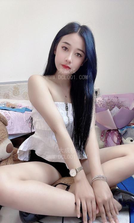 性感大长腿萱萱