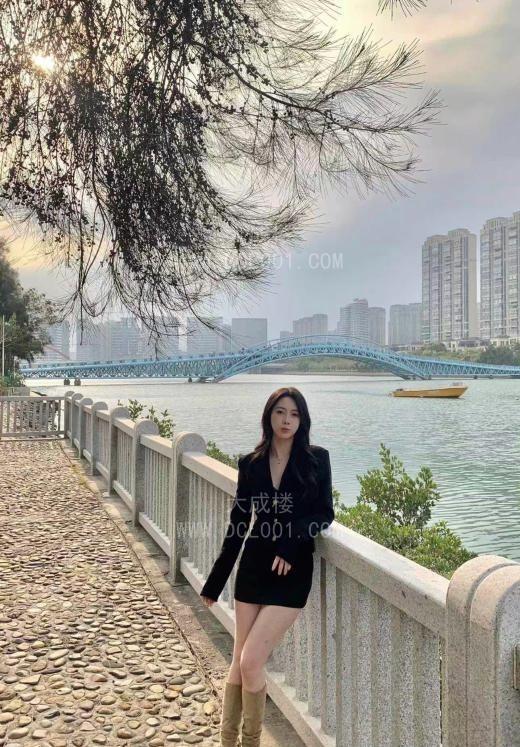 南京高颜值长腿御姐女神