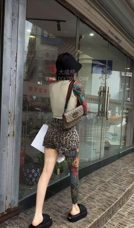 芜湖巨骚纹身猫猫