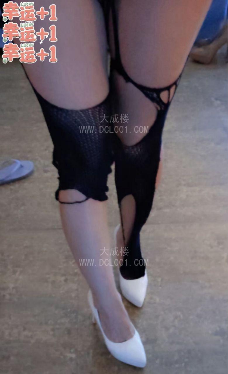 南山性感风骚大波妹美蕊