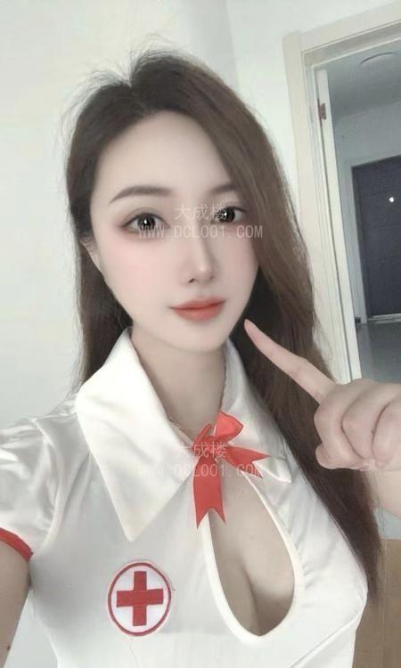 肤白貌美性感妹纸