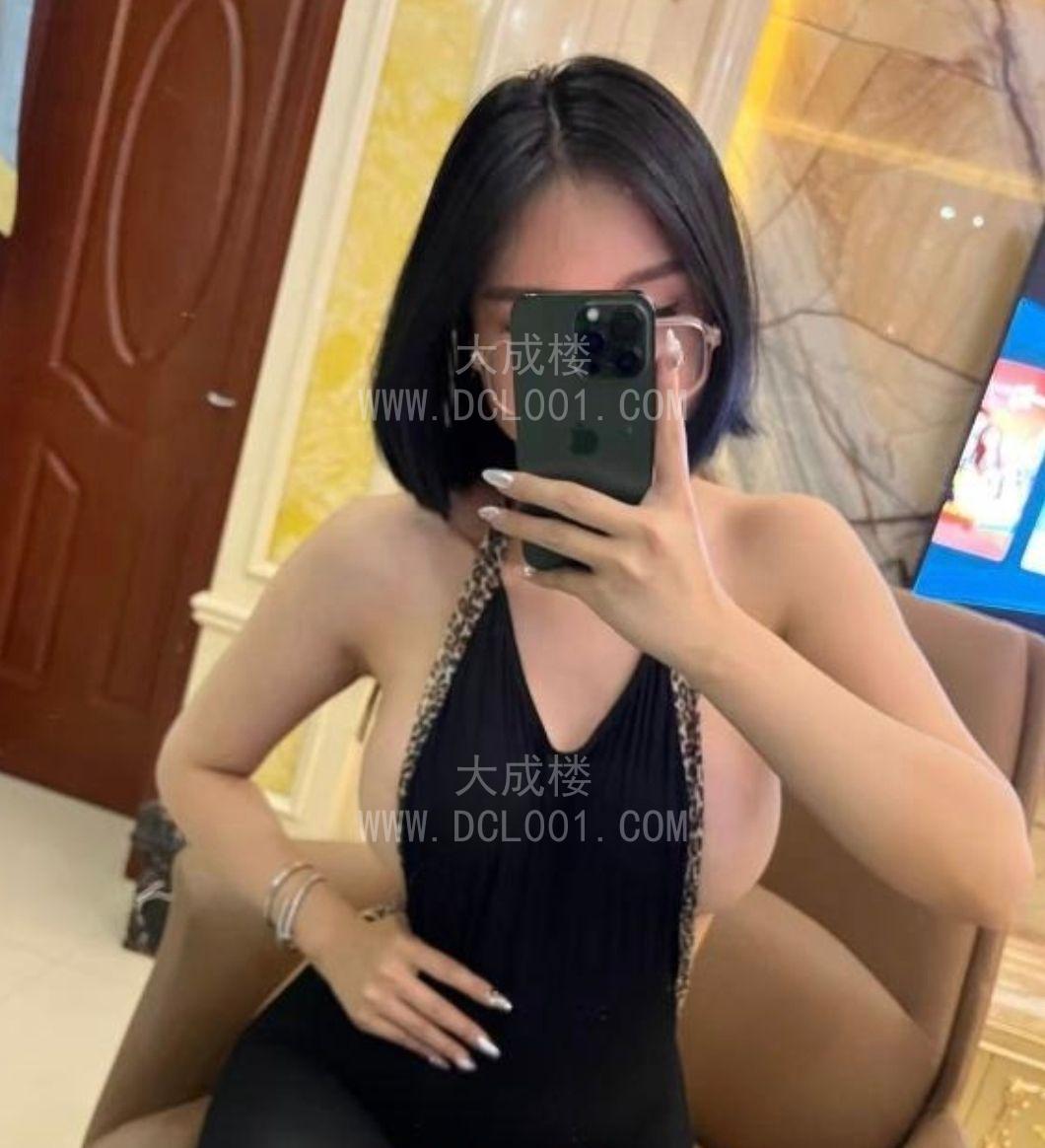 黑丝肉臀宝贝敏