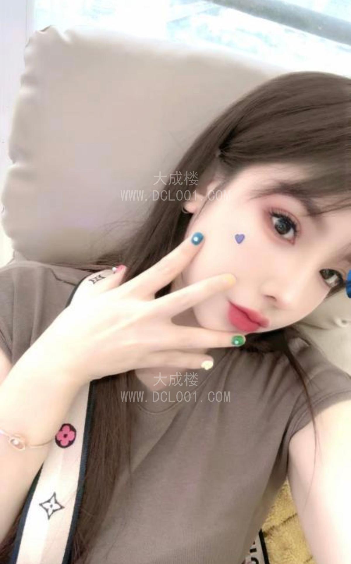 武汉高颜大熊小姐姐