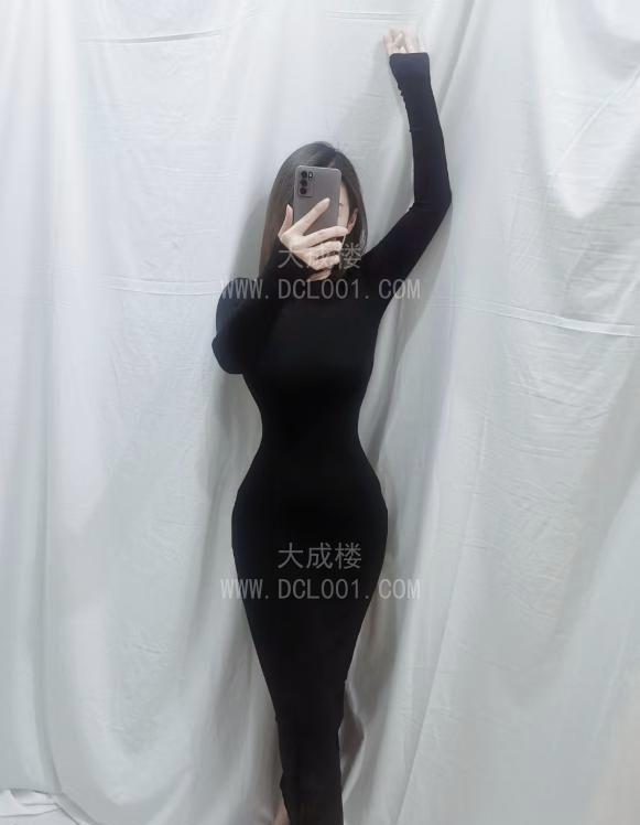 闷骚丰臀米苏老师