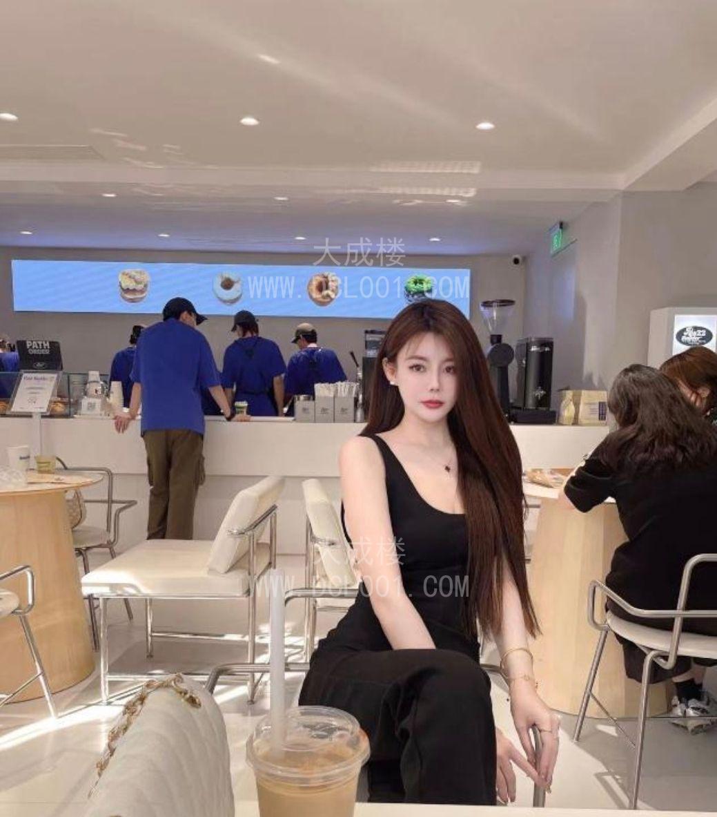 妹子身材火辣性感