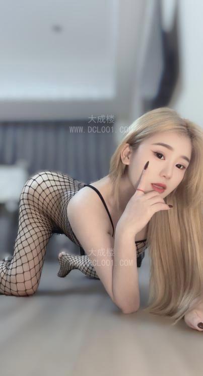 服务型翘臀女神初一