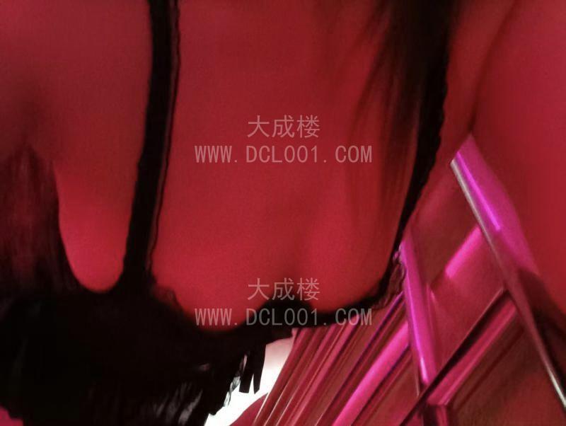 西安美臀小少妇