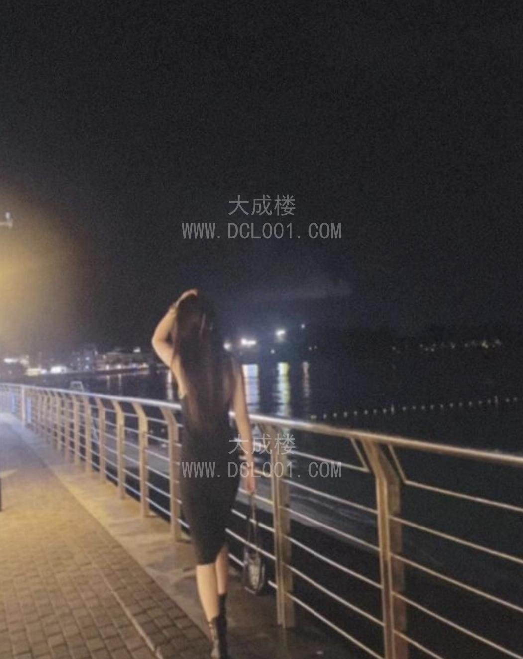 思明颜值身材系九月